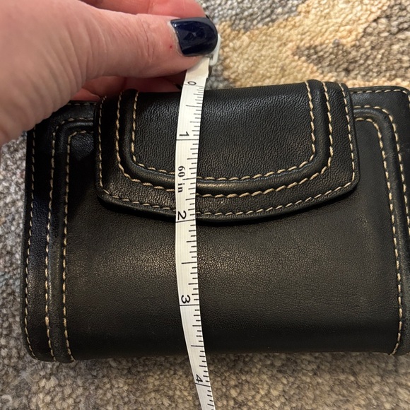 Fossil Black Leather Wallet with Contrast Stitching - Picture 7 of 9